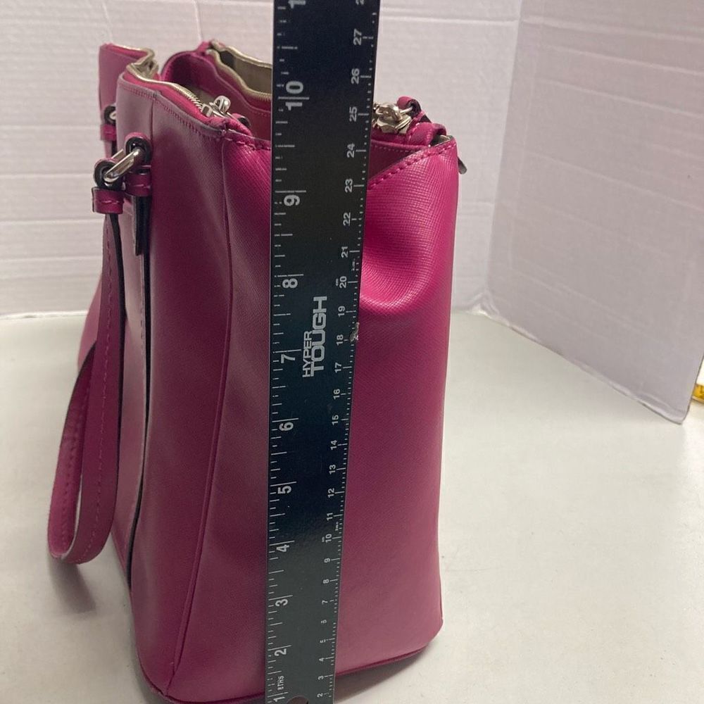 COACH Women’s Peyton Saffinao Dark‎ Pink Handbag Tote Shoulder Bag Size 13X5X9.5 - Picture 4 of 12